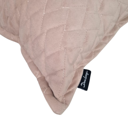 image_c7d4d234-7e2f-4e74-843d-626bd6e2bf93